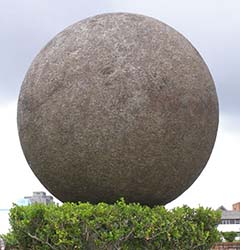 Esfera de piedra en el Museo Nacional
